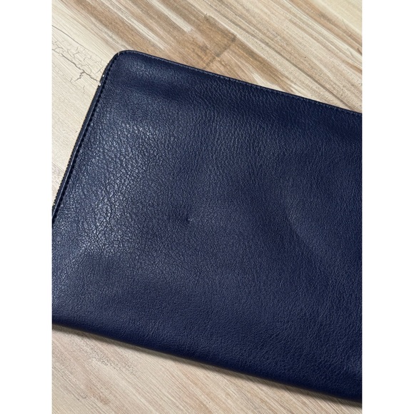 NWT LC Lauren Conrad Contemporary Wired Wristlet Blue Faux Leather - Picture 10 of 10